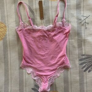 Skims Fits Everybody Lace Cami Bodysuit